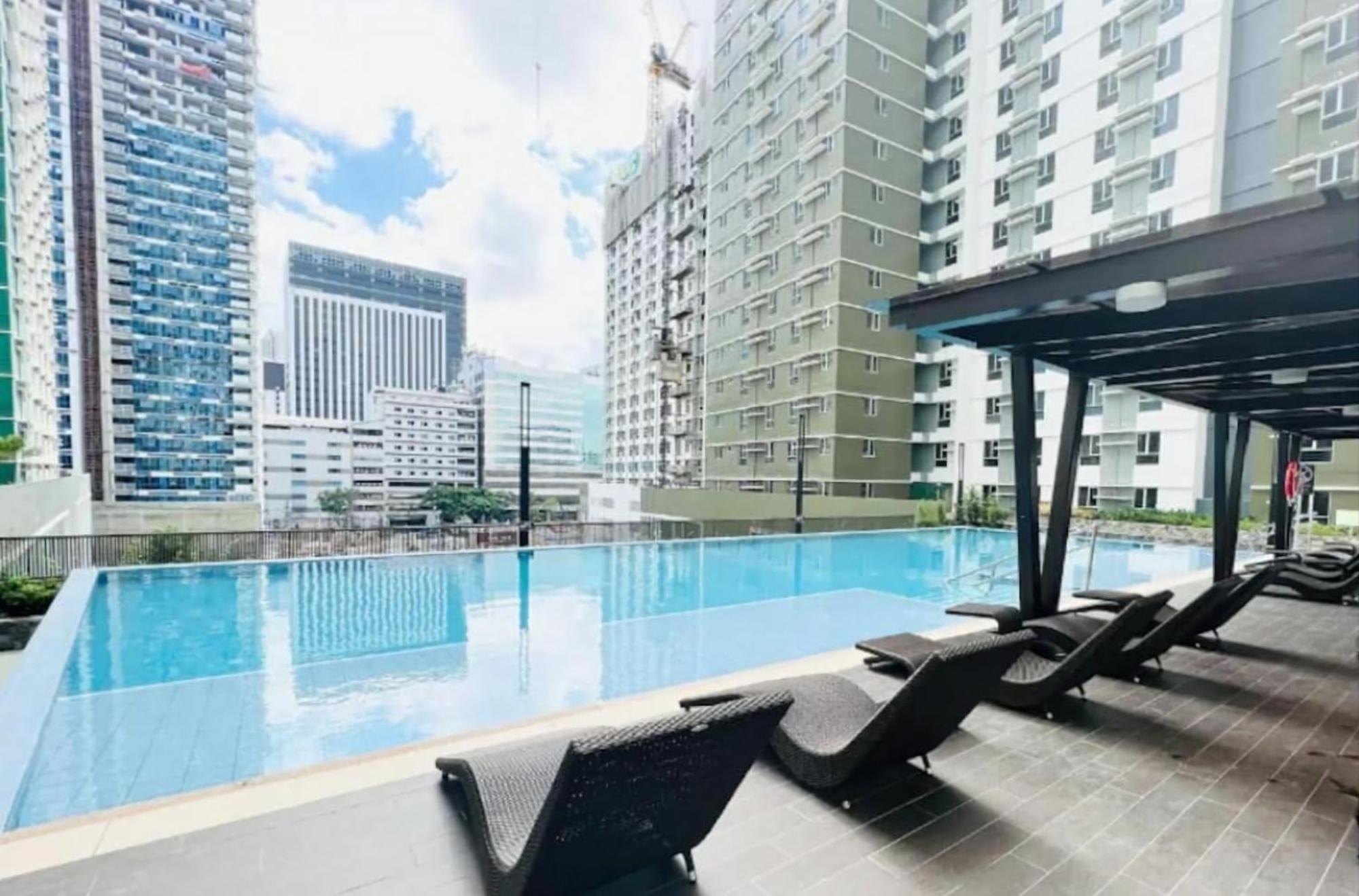 Cebu City Scape At Cebu It Park Exterior foto